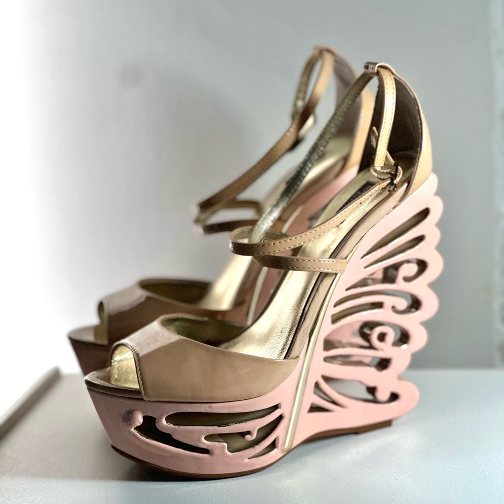 Butterfly heels Bakers Elite